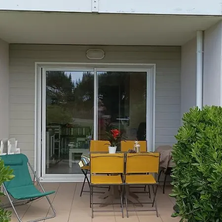 アパート T2 Avec Piscine Chauffee De Mai A Sept *