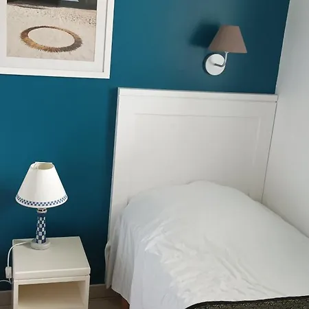 Apartament T2 Avec Piscine Chauffee De Mai A Sept