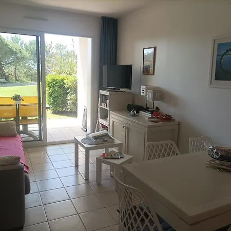 T2 Avec Piscine Chauffee De Mai A Sept *