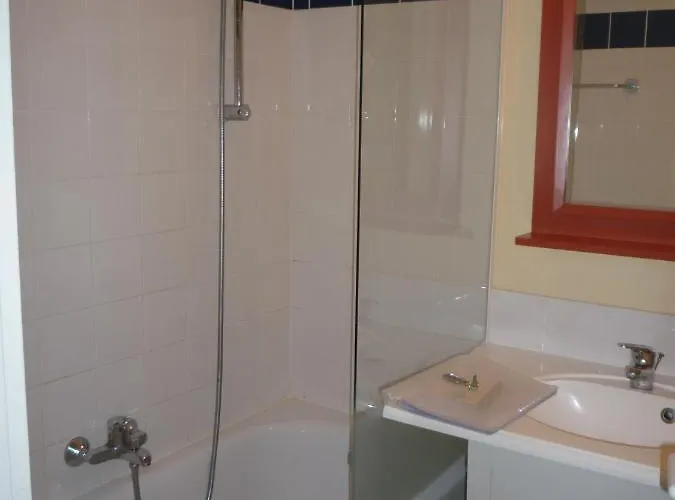 דירה T2 Avec Piscine Chauffee De Mai A Sept Saint-Jean-dʼOrbetiers