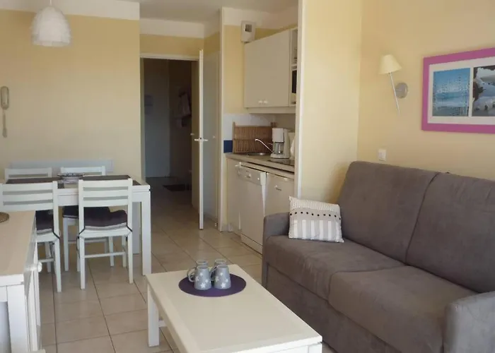 T2 Avec Piscine Chauffee De Mai A Sept דירה Saint-Jean-dʼOrbetiers