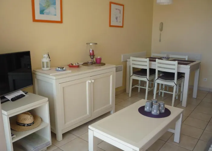 T2 Avec Piscine Chauffee De Mai A Sept *