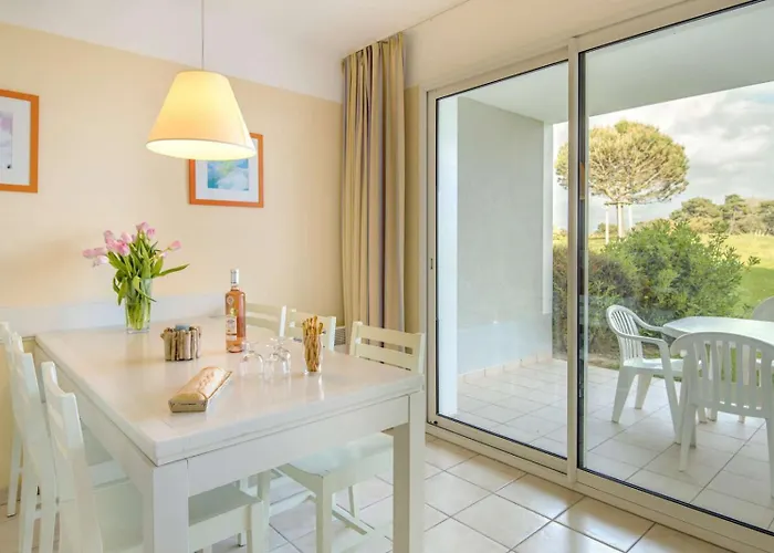 T2 Avec Piscine Chauffee De Mai A Sept * Saint-Jean-dʼOrbetiers